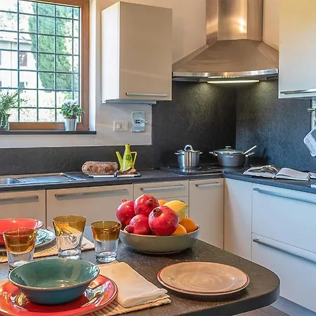 Casa vacanze Pet Friendly In With Wi-fi Rocca Di Papa